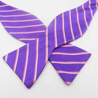 Gravata borboleta condessa Mara seda roxa rosa listrada branca 2,25" de largura gravata automática - Imagem 1 de 4