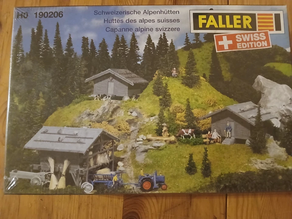 Faller H0 Bausatz 190206 3 Berghütten "Swiss Edition", Rar, LESEN - Bild 1 von 1
