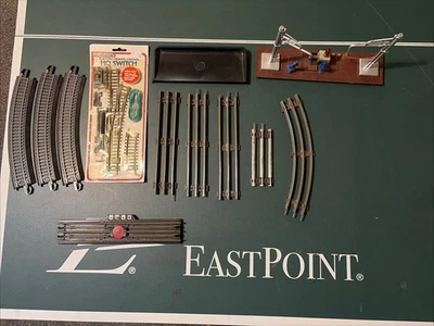 Винтажные игрушечные железнодорожные пути и аксессуары  - Изображение 1 из 4