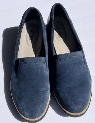 Mocasín para mujer Clarks Sharon Dolly azul marino talla 10 ancho Foto 1 de 4