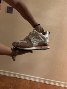 LV Louis Vuitton Shoes  Size 5 - Picture 1 of 3