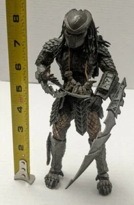 Predator Action Figure 8 inch Missing Accessories - Picture 1 of 10