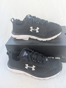 Größe 8 Herren Under Armour Charged Assert 8 4E Schnürschuhe schwarz/weiß Turnschuhe - Bild 1 von 8