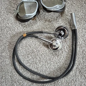 Gosport Tubes - Picture 1 of 3
