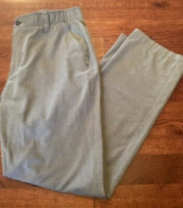 Under Armour graue Golfhose für Herren Größe 34 x 32 flache Vorderseite  - Bild 1 von 11