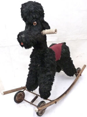 JOUET ANCIEN D'ENFANT CHIEN CANICHE MODÉLE MIXTE  A BASCULE OU A ROULETTES - Photo 1/4