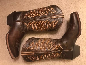 Neu Herren Ariat ATS Braun/Kupfer Flamme Leder Cowboystiefel Größe 9B So schön! - Bild 1 von 9
