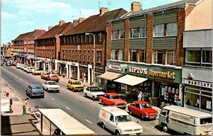 Fleet Hampshire England UK Lipton Supermarket Street Scene Postcard E20 - Picture 1 of 2
