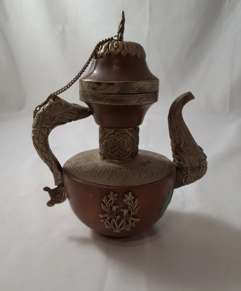 TETERA DECORATIVA VINTAGE DE ALEACIÓN DE ORO Y COBRE @52 Foto 1 de 4