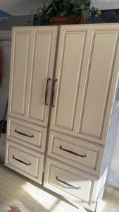 Refrigerator And Freezer - Picture 1 of 3