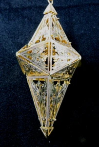 Baldwin brass 2001 Intricate shaped ornament - Picture 1 of 3
