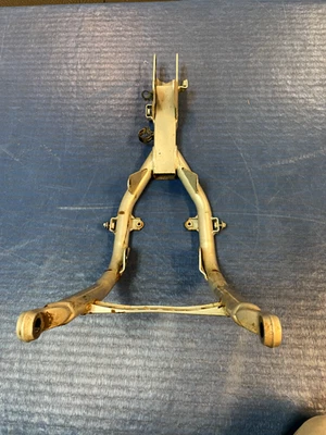 Subchasis tubo descendente motor Yamaha WR250R 2008 Foto 1 de 3