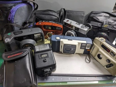 Gran lote de 20 cámaras digitales y cinematográficas vintage mixtas - sin probar Foto 1 de 4