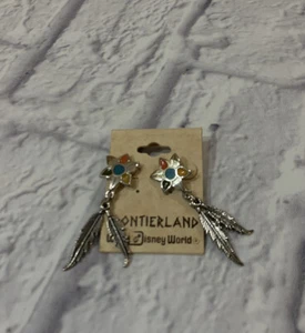 Disney World Pocahontas Vintage Earrings Frontierland - Picture 1 of 3