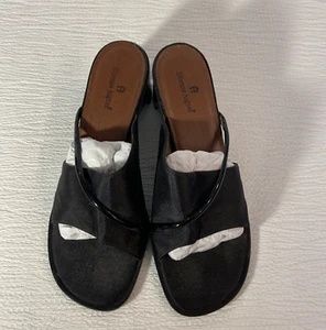 Etienne Aigner Black Sandal Open Toe Wedge Sz 9.5 Fabric Leather Upper Cybill I - Picture 1 of 7