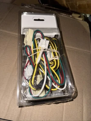 CURT 55580 Custom Wiring Harness, 4-Way Flat Output for Select Toyota Sienna Foto 1 de 2