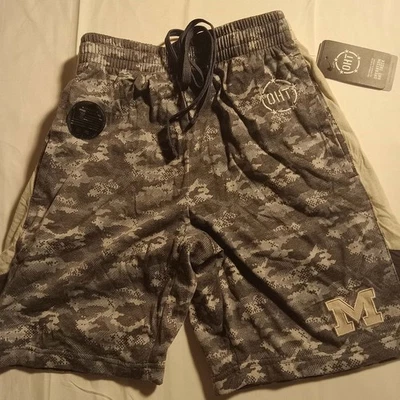 Pantalones Cortos Camuflados Militares Universidad de Michigan Coliseo OHT Para Hombres Medianos Nuevos con Etiquetas Foto 1 de 4