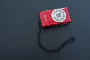 Canon IXUS 185 Compact Camera Red 20MP CCD Sensor - Picture 1 of 18