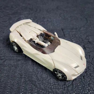 Transformers Dark of the Moon DOTM Deluxe Class Sideswipe 2011 - Image 1 of 4