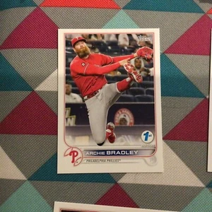 2022 Topps Serie 1 - 1ª Edizione #10 Archie Bradley - Philadelphia Phillies - Foto 1 di 1
