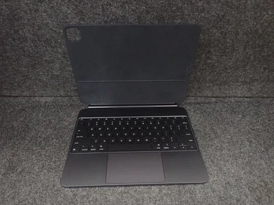 Teclado mágico APPLE MWR53LL/A iPad para iPad Pro 13", inglés de EE. UU., negro Foto 1 de 4