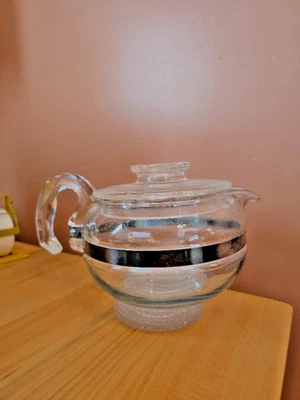 PYREX Flameware Glass 6 Cup VTG Tea Pot Stove Top Coffee Kettle W/ Lid 8336 - Image 1 of 4