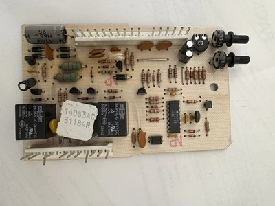 Genie Circuit Board 31184R Intellicode  Screw Drive Garage Door Opener 31361 - Image 1 of 2