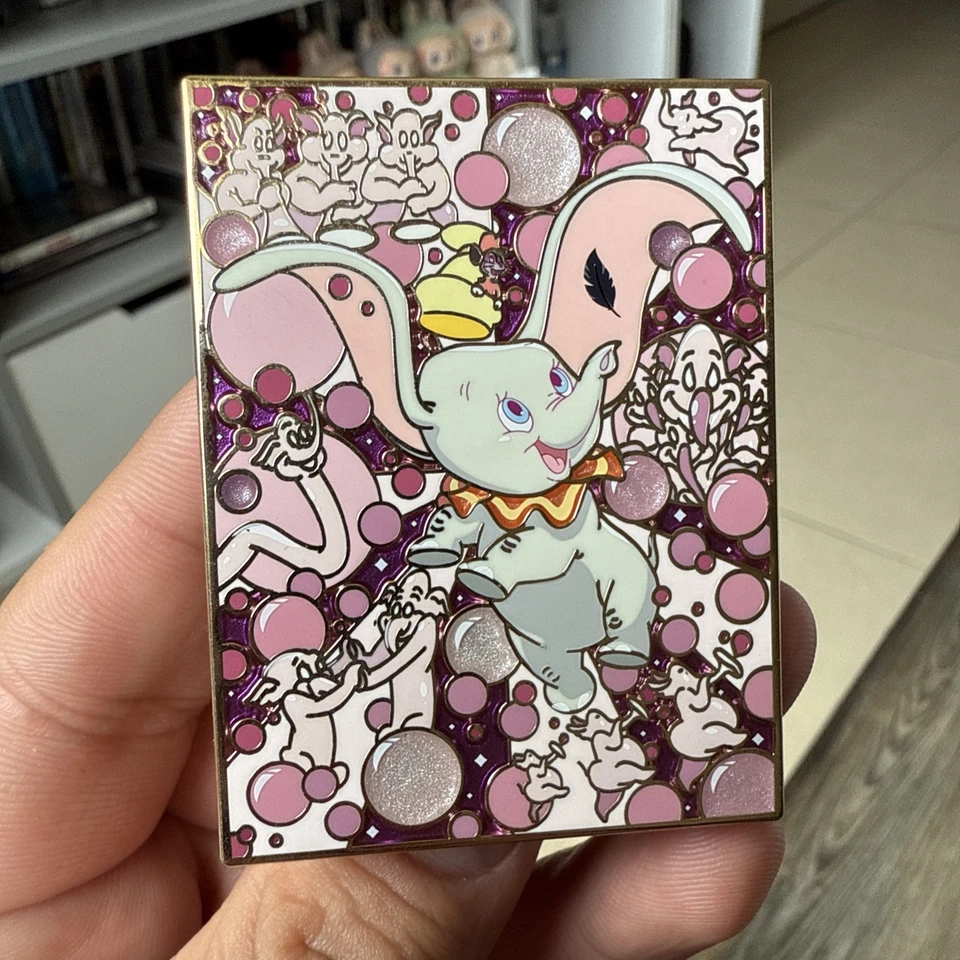 Prendedor Disney Dumbo Pink Elephants On Parade Fantasy Esmalte Foto 1 de 4