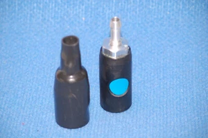 Prevost Safety Air Coupler, 3/8" Hose Barb, Blue Button and Boot - Picture 1 of 1