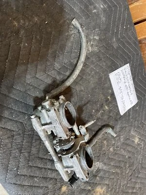 Polaris Dragon RMK 800 2009 carrocería del acelerador montaje 002 Foto 1 de 4