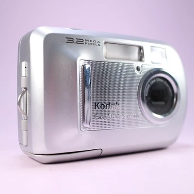 Kodak Digital Camera EasyShare CX7300 3.2MP Silver Tested - Image 1 of 4