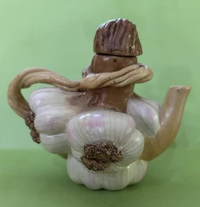 ADORABLE Ceramic Garlic Miniature Teapot, Unbranded 3” Tall - Picture 1 of 6