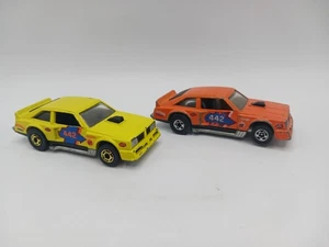 Vintage Hot Wheels 1978 Flat Out 442 Pair, Orange And Yellow - Picture 1 of 4