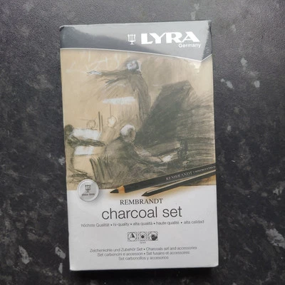 Lyra Rembrandt Charcoal Sketching Set - Metal Gift Tin of 12  - Image 1 of 3