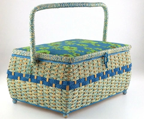 Vintage Plastic Rattan Wicker Picnic Basket Sewing Chest Green Flowers MCM S136 Cover