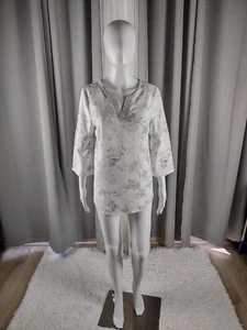 Chico's Women's White, Gray Cotton Blend Pullover Shirt Size 0 = (US Size 4) - Picture 1 of 12