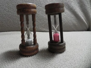 (2) Vintage 4" Wooden Hour Glasses 1-Pink Sand 1-White Sand - Picture 1 of 5