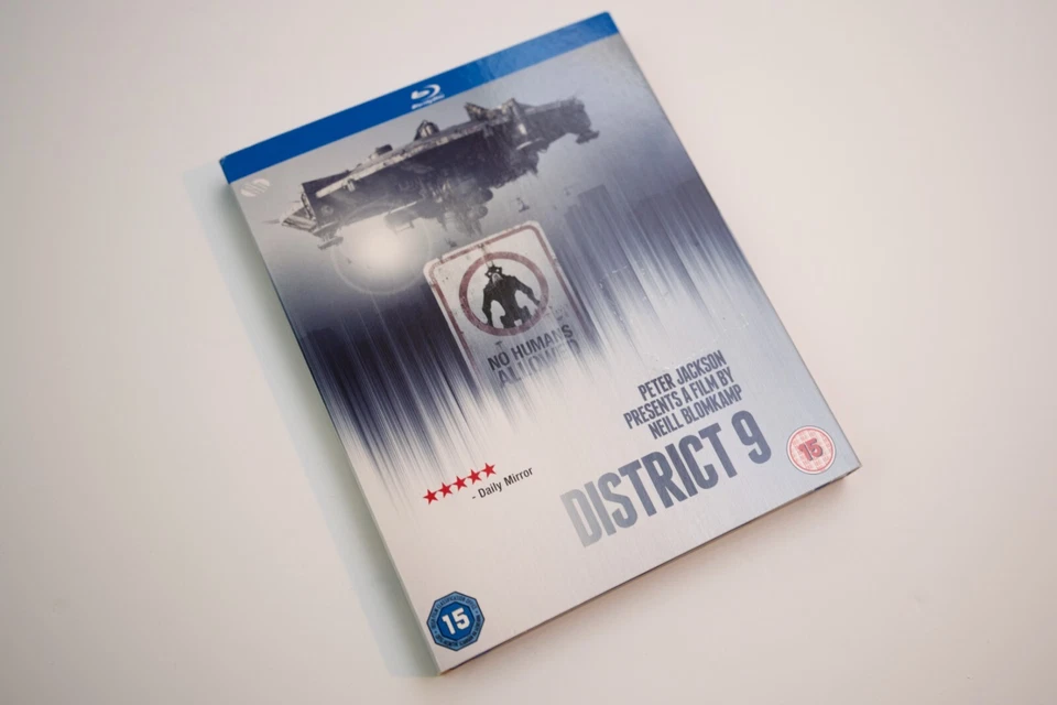 District 9 Blu-ray 2009 Brand New with Slip-Case - Image 1 of 4