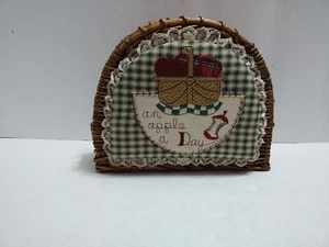Woven Wicker Napkin Holder Retro Vintage An Apple A Day Quilted Pad Lace Basket - Picture 1 of 15