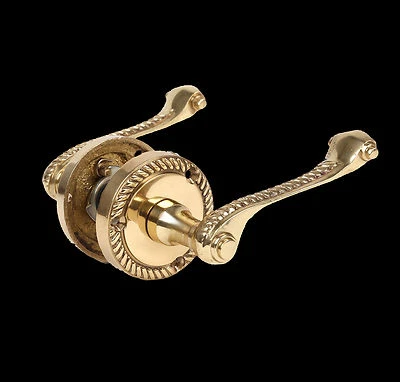 Georgian Rope Effect Polished Brass Round Rose Scroll Lever Door Handle Set - Image 1 of 2