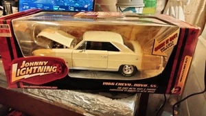 Johnny Lightning 1:24 "1966 Chevy Nova SS" *Pale Yellow Metal Chassis RARE RARE - Picture 1 of 13