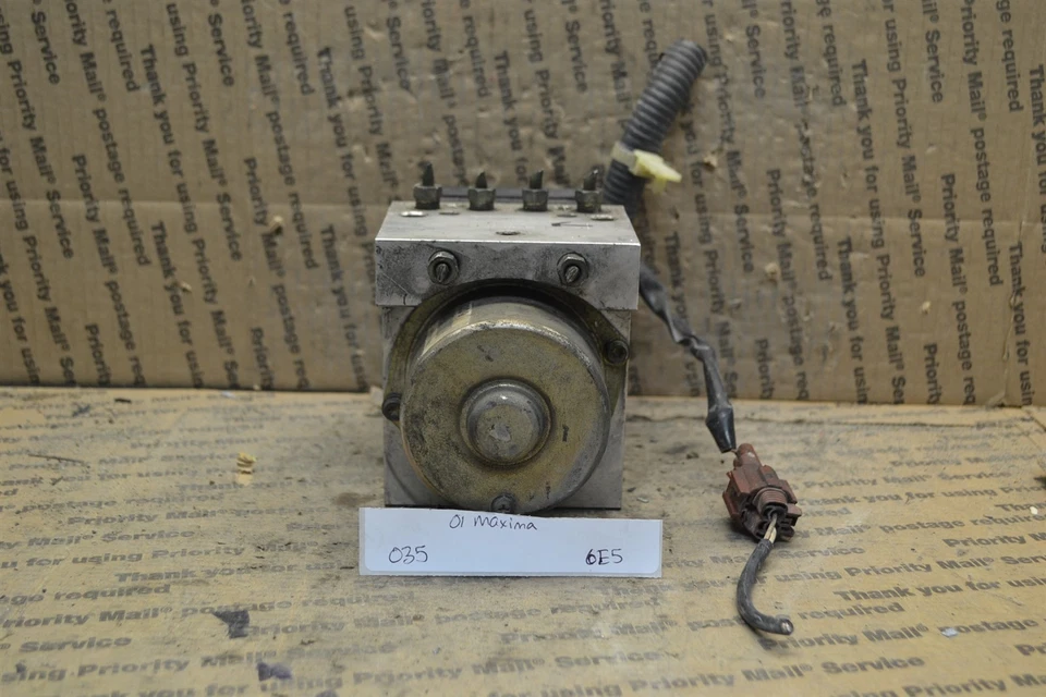 Nissan Máxima 2000 2001 ABS control de bomba OEM 476604Y106 módulo 035-6E5 Foto 1 de 3
