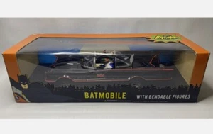 NJCROCE 1:24 BATMAN CLASSIC TV SERIES - BATMOBILE WITH BENDABLE FIGURES DC3930 - Picture 1 of 5