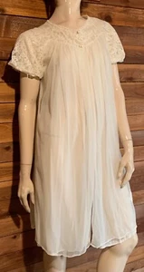 VINTAGE FORMFIT ROGERS IVORY CHIFFON SIZE SMALL ROBE #15175 - Picture 1 of 9
