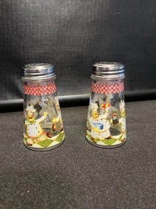 Bistro Chef Glass Salt & Pepper Shakers w/ Stainless Steel Lid 4 oz Circleware - Picture 1 of 2