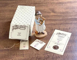 Figura de Jan Hagara - Angie and Honey - Imagen 1 de 5