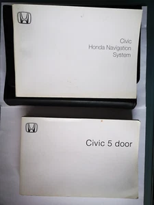 Honda Civic mark 8 car manuals and leather case. (2005-2012) - Picture 1 of 2
