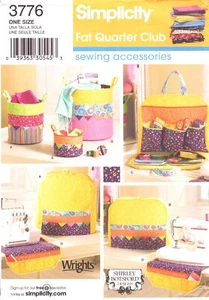Simplicity Fat Quarter Club 3776 ~ Cubierta Serger - Cubierta de máquina de coser + Más - Imagen 1 de 4