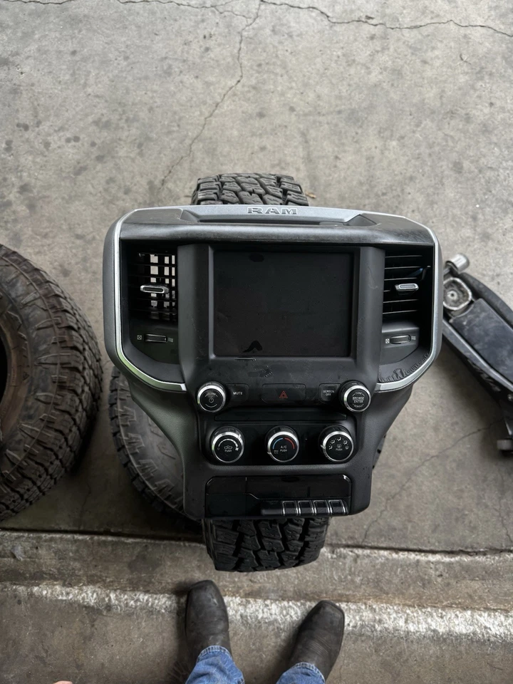 Dodge Ram 1500 2019 receptor de radio AM FM estéreo pantalla 8,4 nuevo estilo 957460 Foto 1 de 1