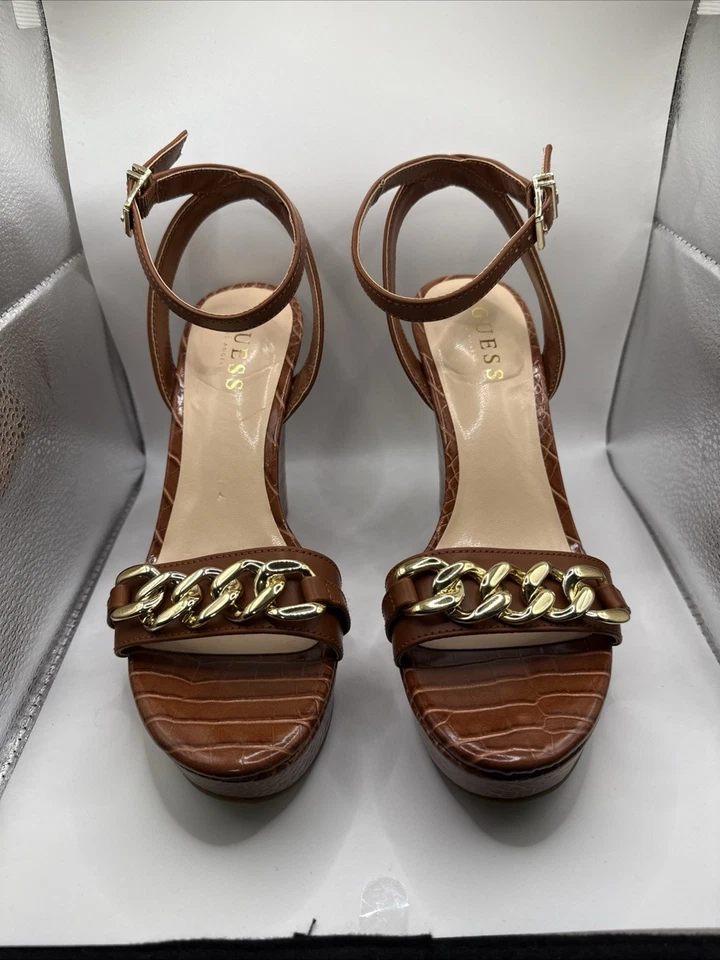 Sandalia de cuña Guess Harlee corcho para mujer talla 8,5 M plataforma con tiras de cuero marrón Foto 1 de 4